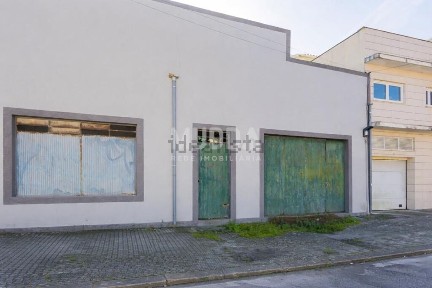 Armazém à venda em Esgueira