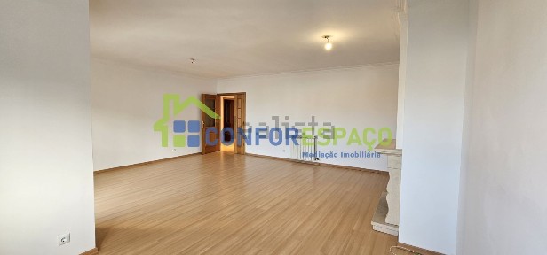Apartamento T4 à venda em Castelo Branco