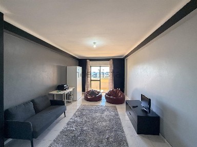 Apartamento T2 à venda na Estrada Nacional, 230