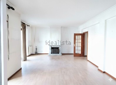 Apartamento T3 à venda na Alameda Pêro da Covilhã