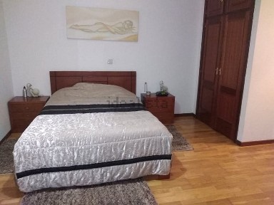Apartamento T3 à venda na Travessa da Fonte da Cal