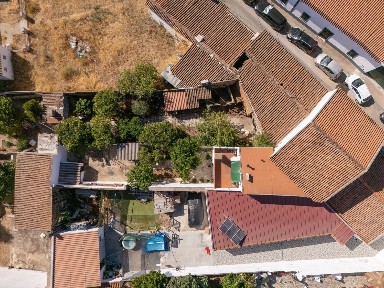 Armazém à venda na Rua da Caridade, 16