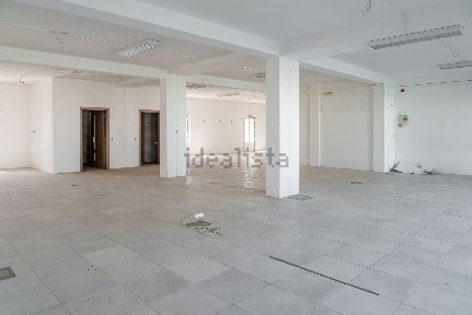 Espaço comercial à venda na Rua da Madeira, 64