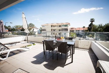 Apartamento T2 à venda na Rua do Vale das Neves, 11