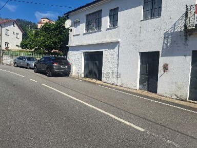 Ponte da Barca, Rua Doutor Carlos Araújo, 437