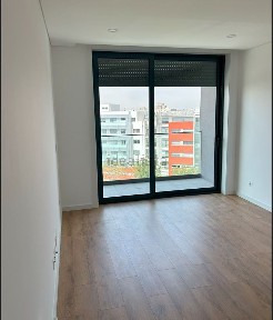 Arrendamento de apartamento T1 na Rua Francisco Araújo Dantas, 96