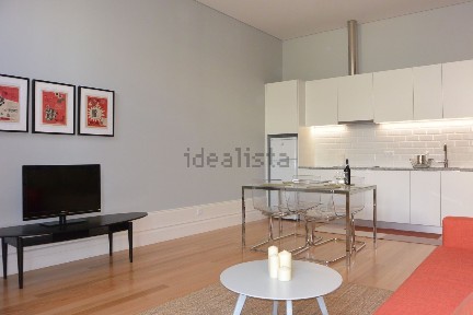 Arrendamento de apartamento T2 na Rua de Camões
