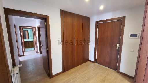 Arrendamento de apartamento T2 na Rua São João Bosco, 305