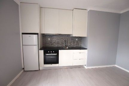 Arrendamento de apartamento T1 na Rua de São Tomé, 1073