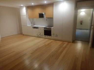 Arrendamento de apartamento T1 na Rua Joaquim António de Aguiar
