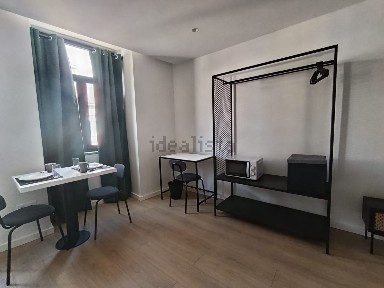 Arrendamento de apartamento T0 na Rua de Brito Capelo s/n