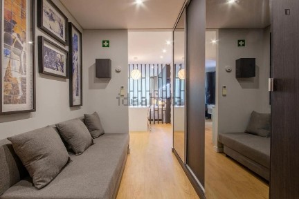 Arrendamento de apartamento T0 na Avenida de Fernão de Magalhães