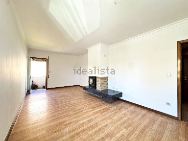 Arrendamento de apartamento T1 em Castêlo da Maia