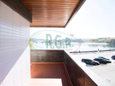 Arrendamento de apartamento T3 em Freixo