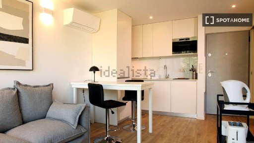 Arrendamento de apartamento T1 na Rua da Torrinha