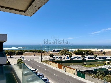 Arrendamento de apartamento T3 na Rua Chãos Vermelhos, 784