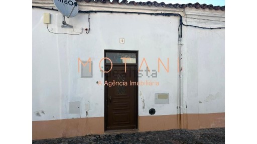 Apartamento T2 à venda na Rua de Lisboa s/n