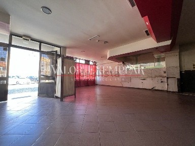 Espaço comercial ou armazém à venda no Centro do Montijo