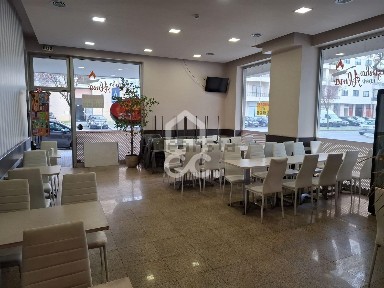 Espaço comercial à venda em Pedrouços