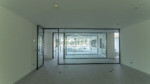 Espaço comercial à venda na Avenida de Dom Mendo, 122