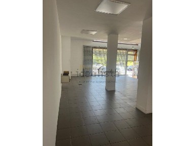 Espaço comercial à venda na Amorosa - Exponor - Quinta da Conceição