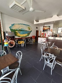 Espaço comercial à venda em Santa Cruz do Bispo