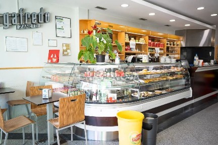 Cafetaria, padaria à venda na Avenida Conde
