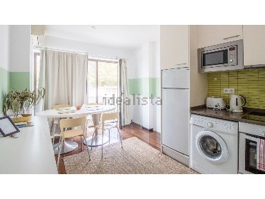 Apartamento T2 à venda em Praia Dona Ana