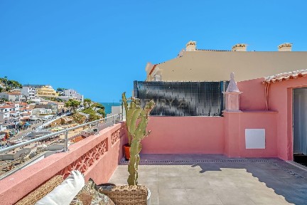 Apartamento T2 à venda na Rua do Casino, 29