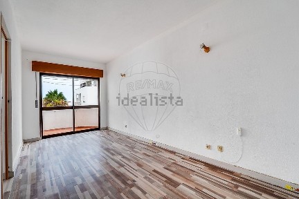 Apartamento T3 à venda em Urbanização Vila Nova