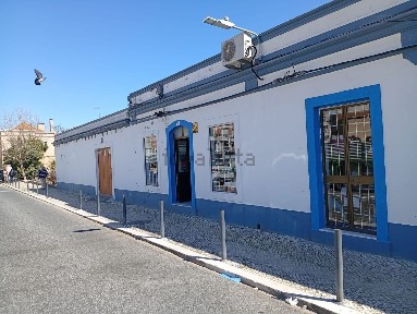 Papelaria, loja para trespasse na Rua Capitão Tenente Carvalho de Araújo