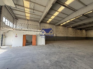 Arrendamento de espaço comercial em Amorim