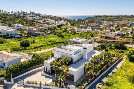 Moradia independente à venda em Marina de Albufeira - Cerro da Piedade
