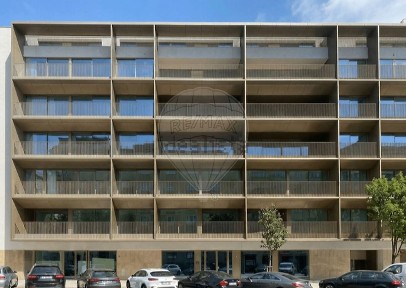 Apartamento T1 à venda na Rua Rodrigues Sampaio