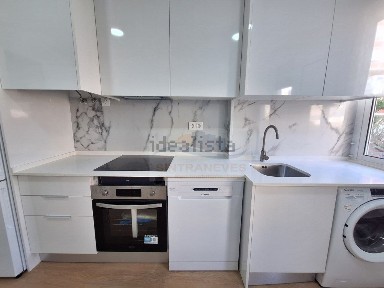 Apartamento T3 à venda em Falagueira-Venda Nova