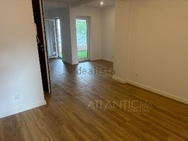 Apartamento T2 à venda na Pendão