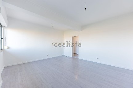 Apartamento T3 à venda em Quinta da Fervença, 3