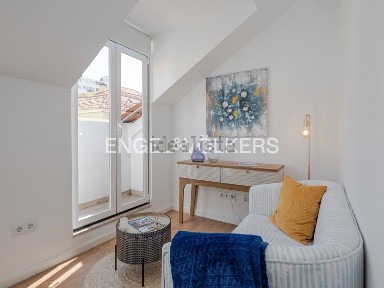 Apartamento T2 à venda na Santa Engrácia