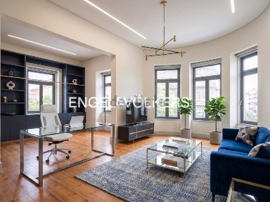 Apartamento T6 à venda no Campo de Santana - Santa Marta