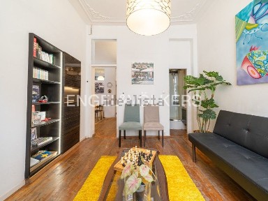 Apartamento T3 à venda na Baixa