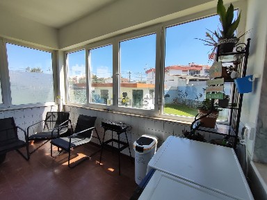 Apartamento T2 à venda na Rua da Escola