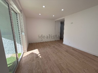Apartamento T2 à venda na Rua Eça de Queiroz
