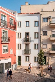 Apartamento T1 à venda na Rua Cruz de Santa Apolónia, 116