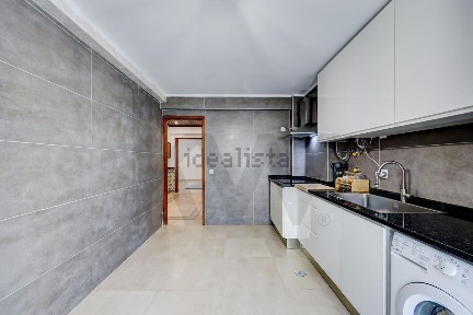 Apartamento T2 à venda na Rua Ribeiro Sanches s/n