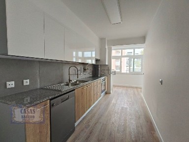Apartamento T3 à venda na Laranjeiras
