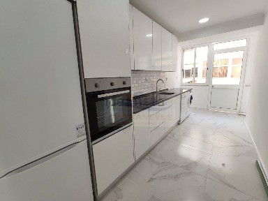 Apartamento T3 à venda em Falagueira-Venda Nova