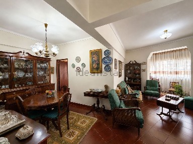 Apartamento T2 à venda na Algés