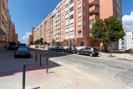 Apartamento T2 à venda na Rinchoa