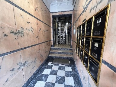 Apartamento T1 à venda na Rua Arco do Carvalhão