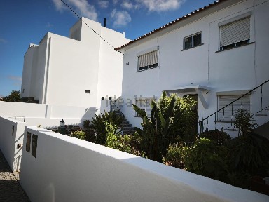 Apartamento T2 à venda na Rua Conde Rio Maior, 28
